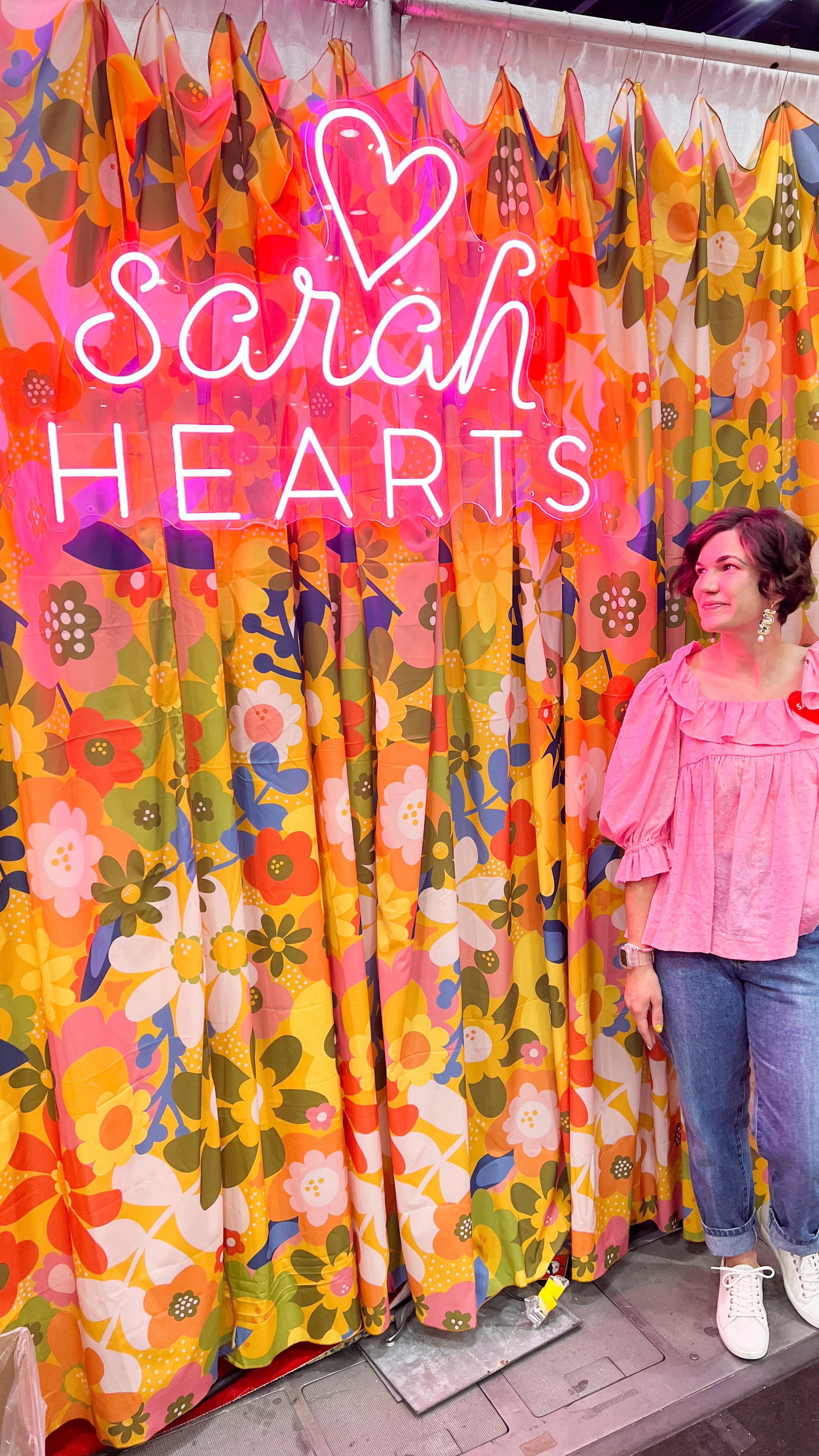 All our favorite things in our @quiltmarket @quiltfestival booth! š #sarahheartslabels #sarahhearts #quiltmarket #quiltfestival #marketbooth