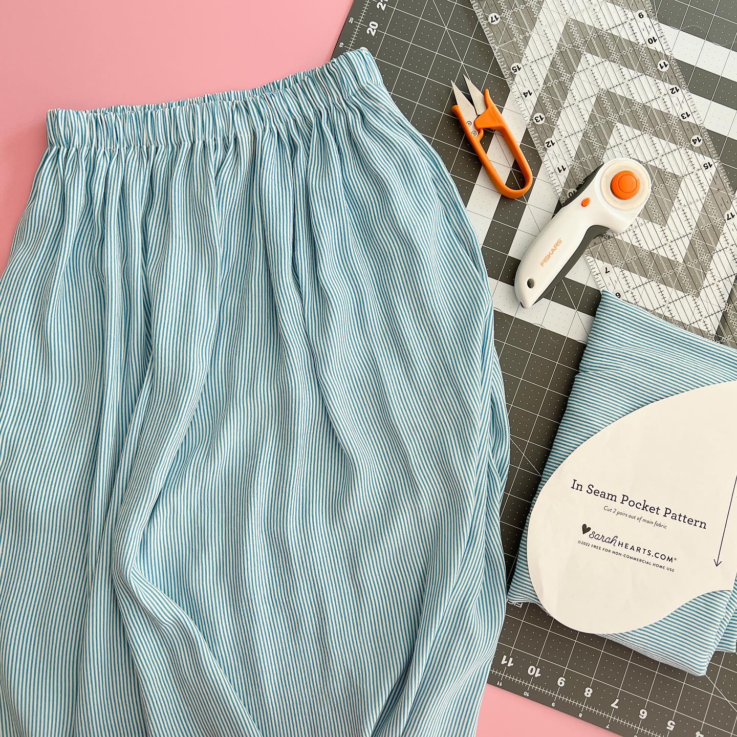 LIVE SEWING WORKSHOP! Have you ever wanted to learn how to sew in-seam pockets into a skirt/dress/top? And what exactly is the difference between all the different types of elastic available? I’m going to show you—I’ve teamed up with @fiskars for my next live @michaelsstores class!

In this $10 class you will learn how to sew an elastic waist skirt with in-seam pockets. And after signing up you will be emailed the pocket pattern I created just for you Plus we are going to get technical and talk all about different seam finishes and choosing the best elastic for your project.

Join me next Friday evening, June 3rd at 7pm ET and let’s create something together! Link to sign up in stories and on michaels.com

#MakeItWithMichaels #fiskars #sarahheartssews