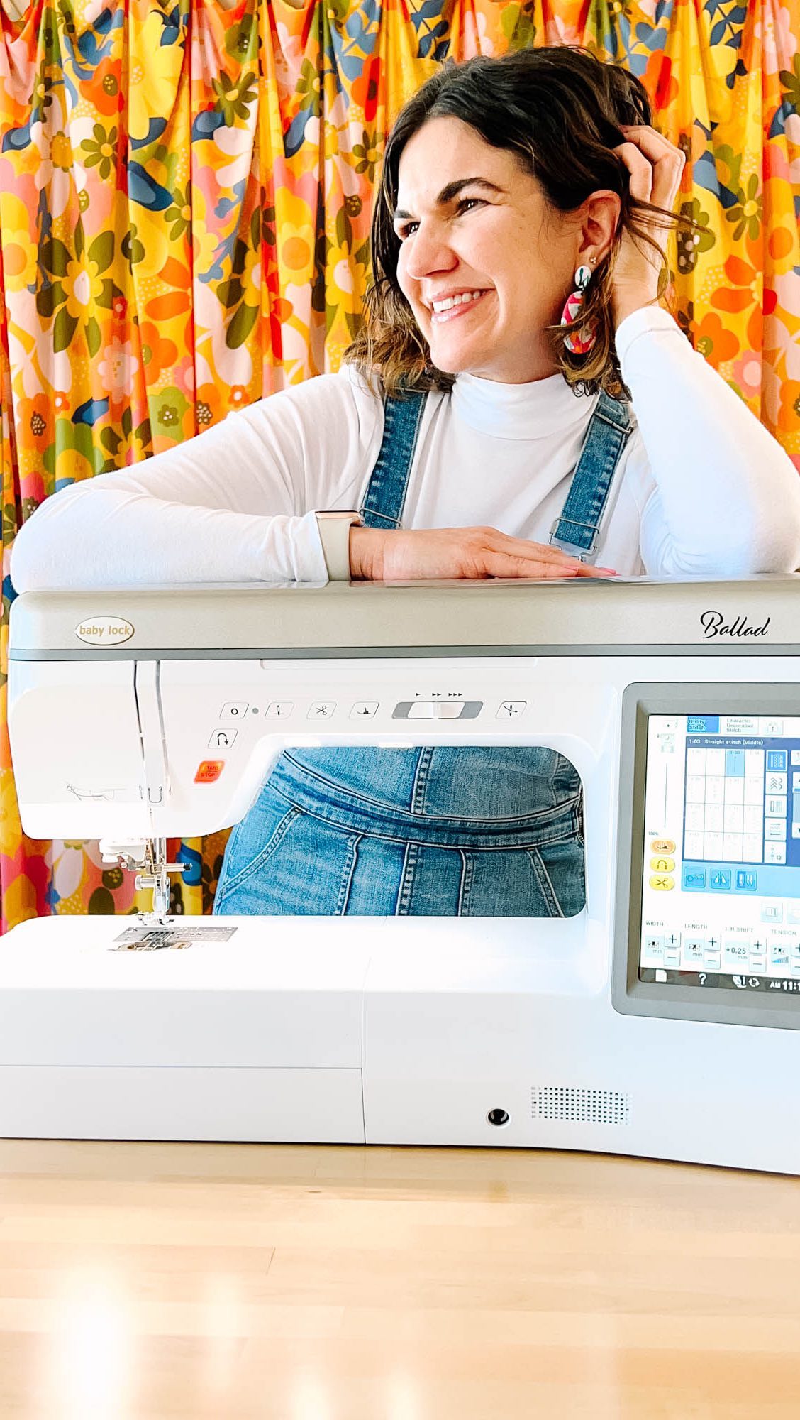 My new @babylocksewing Ballad machine with new features! ✨ #sarahheartssews
.
#babylockambassador #babylocksewing #babylockballad #isewmyownclothes #millenialsewing
